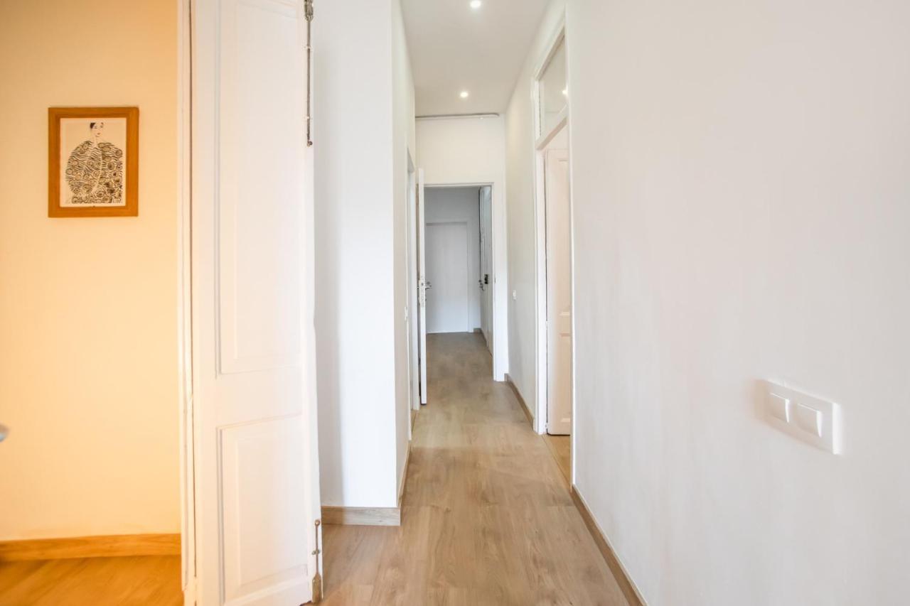 2esc1067 - Magnific 2br Flat in the Gothic Distric 2