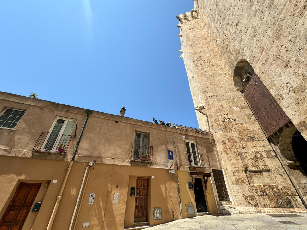 Kalma Elephant Tower - Medieval Stay with a City View 2