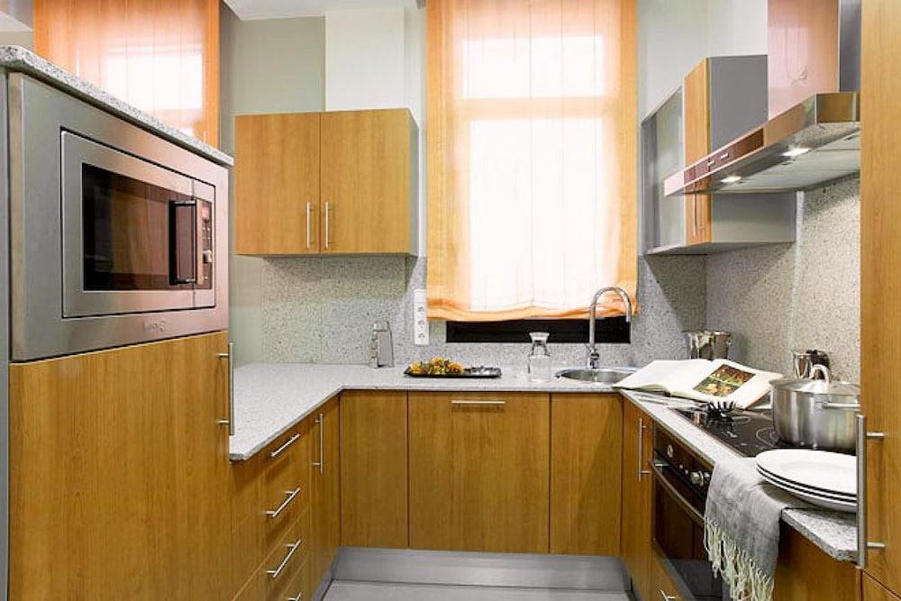 Bizflats Fira Place 1