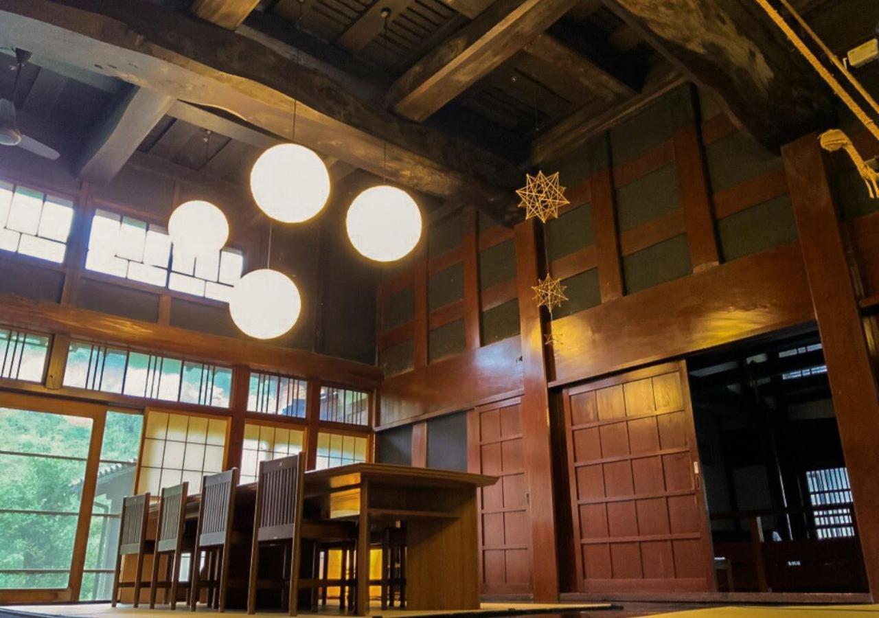 銭がめ (Adults Only)