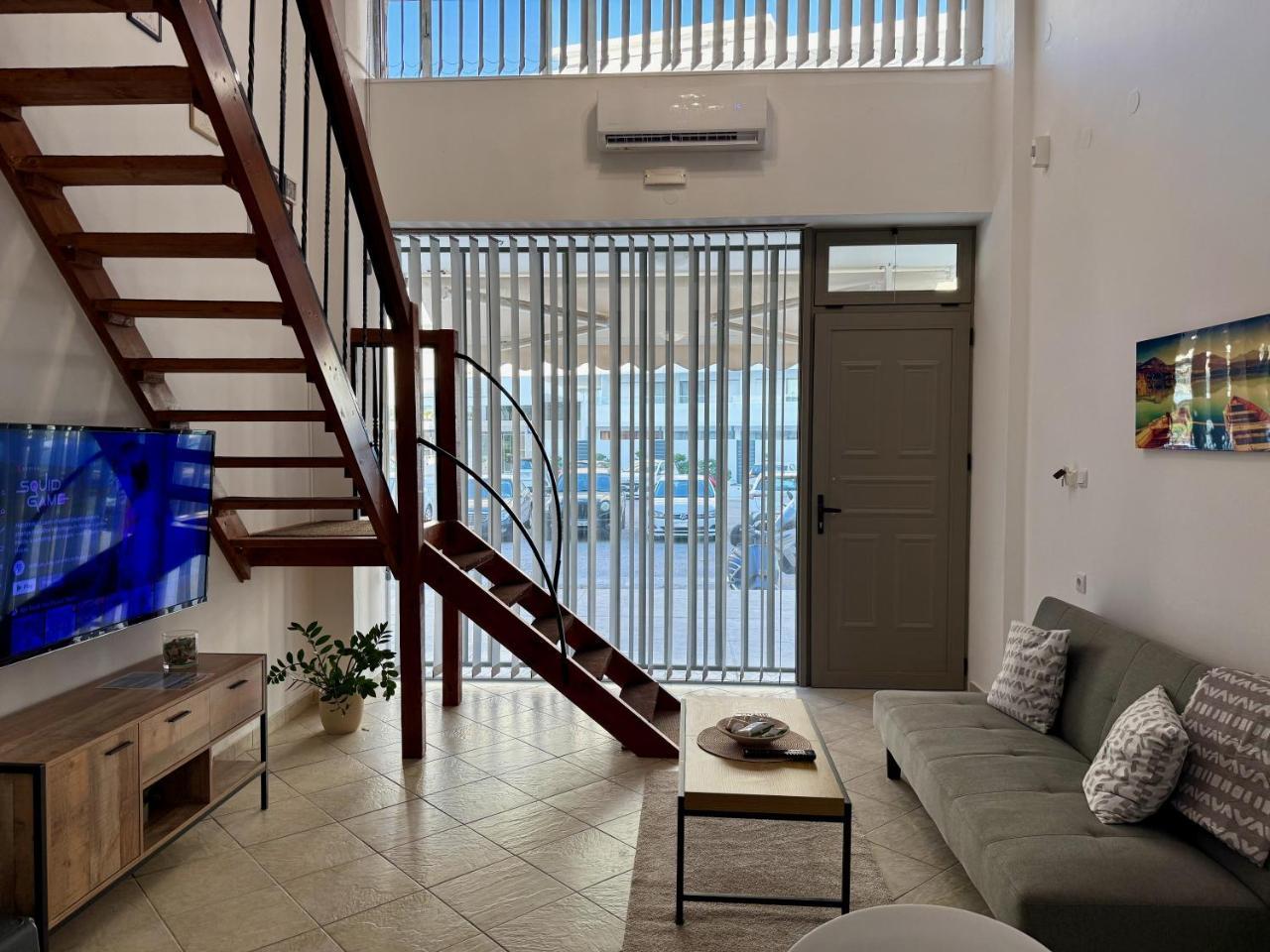 Polikseni Apartment Orfanidou 1