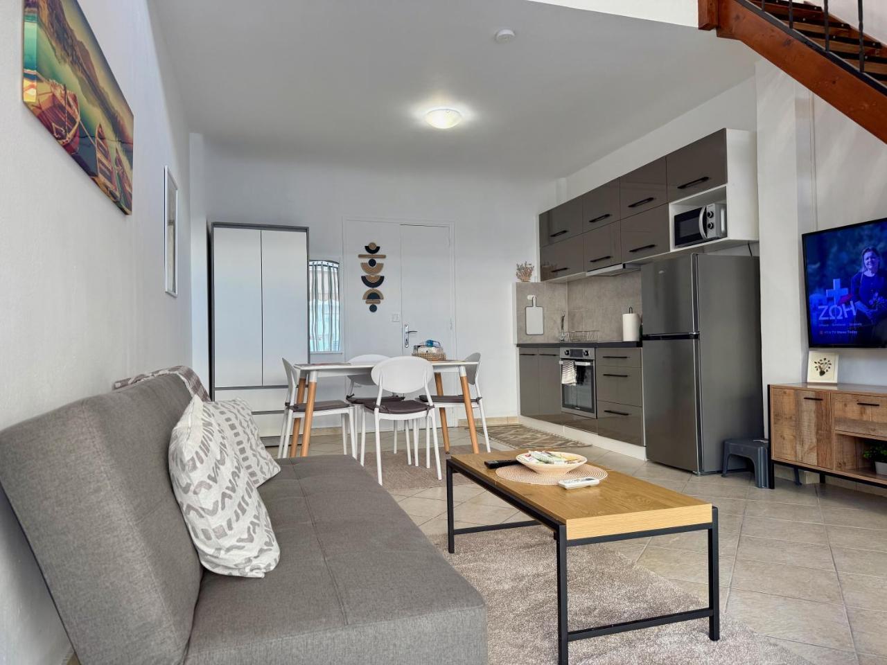 Polikseni Apartment Orfanidou 2