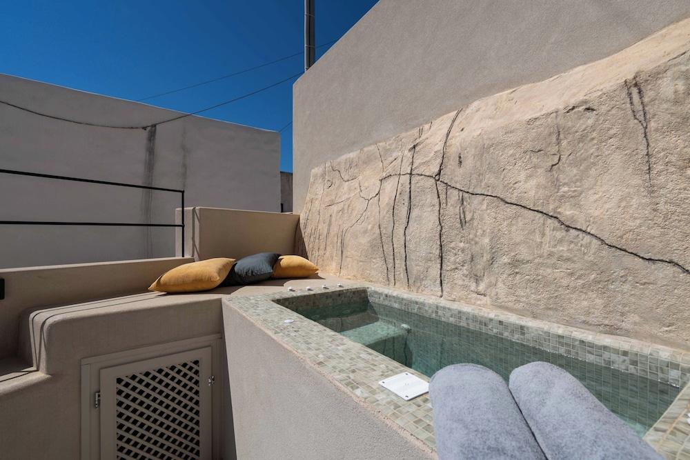 White Orchid Boutique Apartments 1