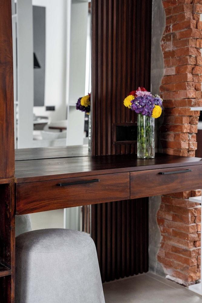 Sebelas Apartments by Evdekimi – the Residence with Authentic Cafe in Ubud Center