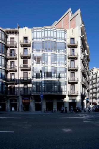 Serennia Apartments Ramblas - Placa Catalunya 1