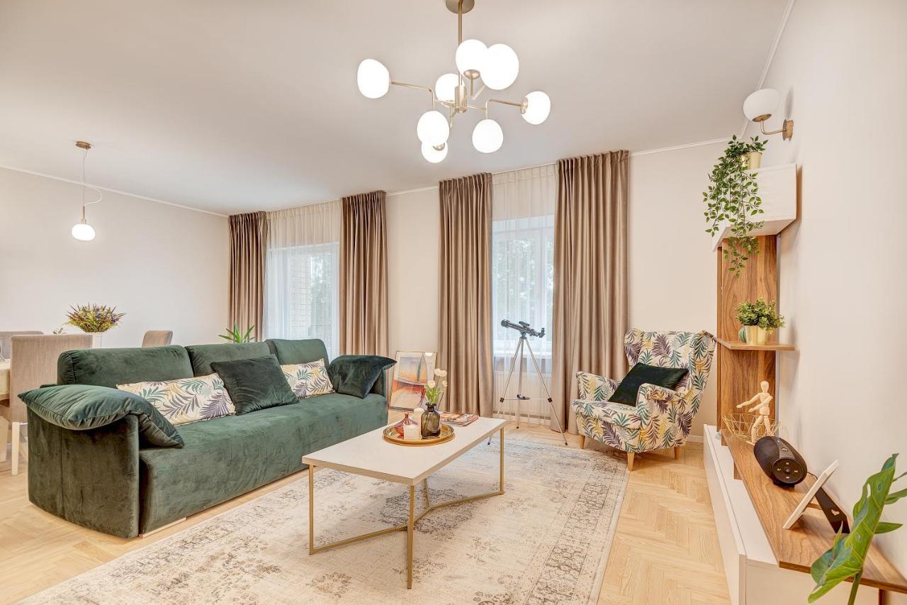 Luxcosy°7minotown°Spacy2roms°Freeprkng°Selfcheckin 2