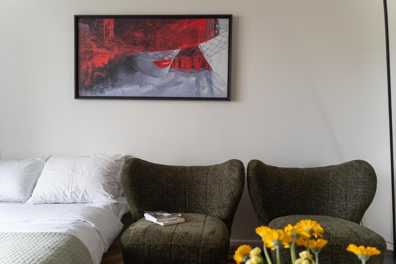 Ducks in the Yard - Self Check in