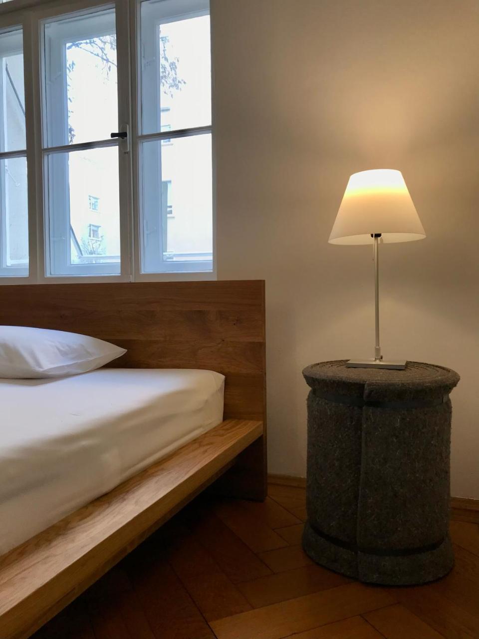 Aussergewohnlich Schones Zimmer in Munchen-Schwabing 1