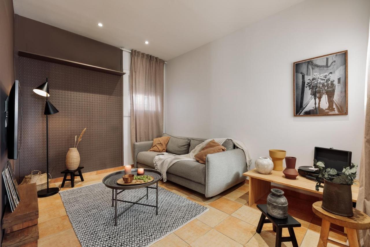 Finnt - 1 Bedroom And Terrace in Eixample Dreta 1