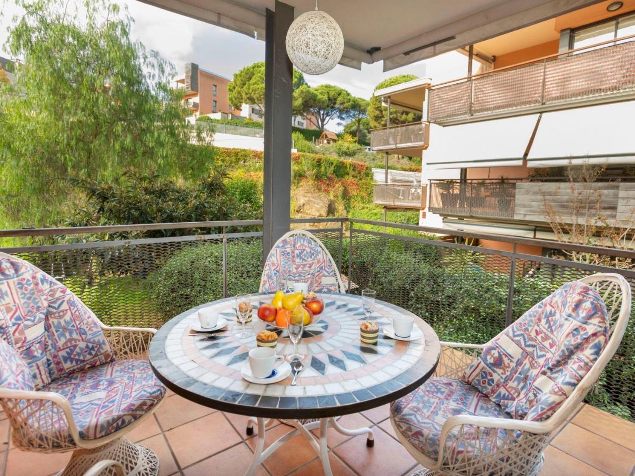 Apartment Lloret Garden by Interhome 1