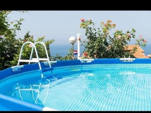 Apartments Nicol - Two-Bedroom Apartment with Terrace And Sea View 2