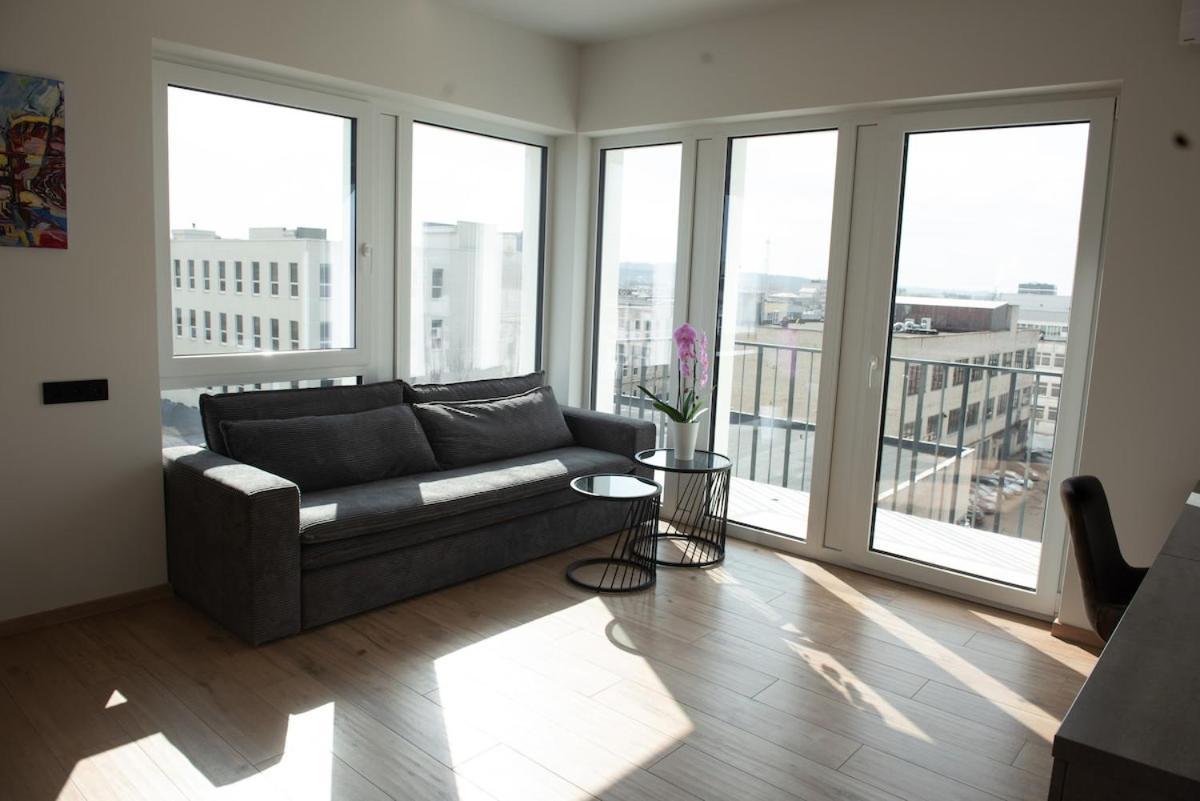 Sunlit City Loft- Prime Views 2