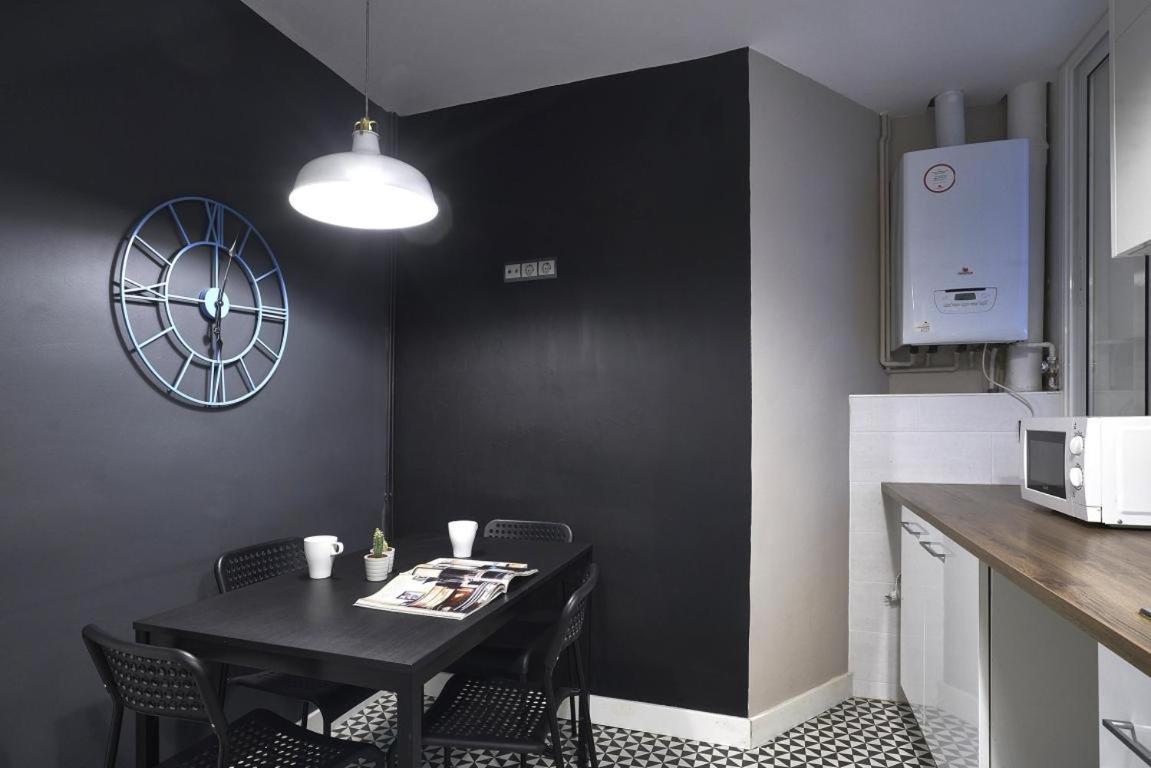 Spacious 3brapartment in Poblesec with Balcony 2