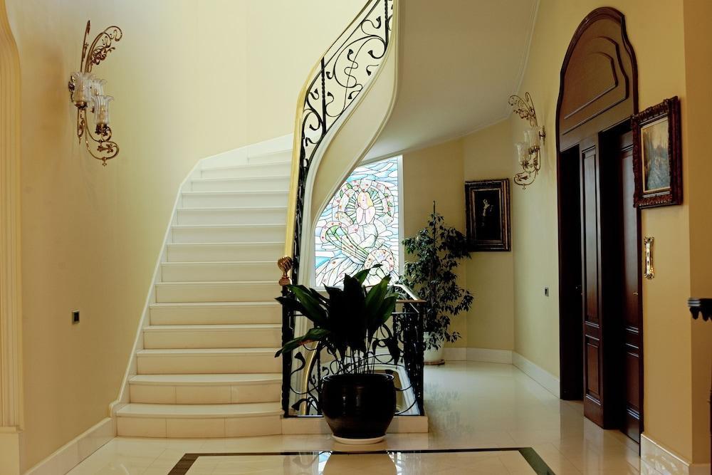 Villa Modernista Edelweiss 1