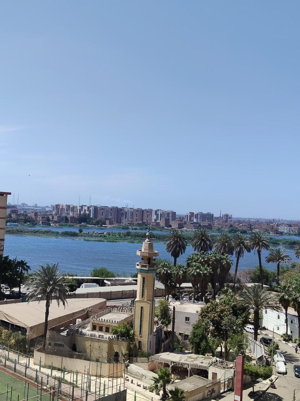 كوبري المظلات يطلع على كورنيش النيل و كوبري تحيا مصر 2