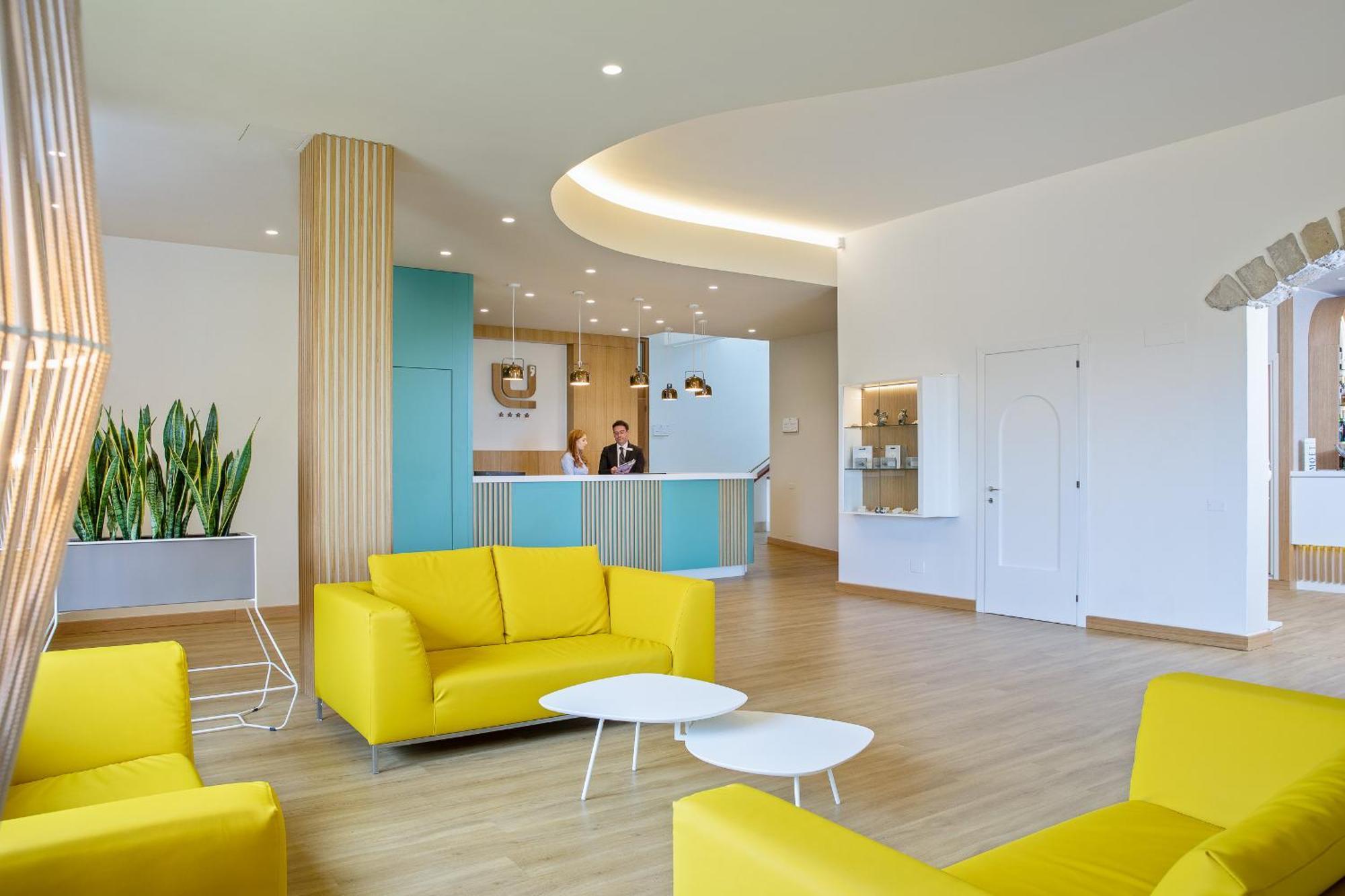 Lu' Hotel Porto Pino 1