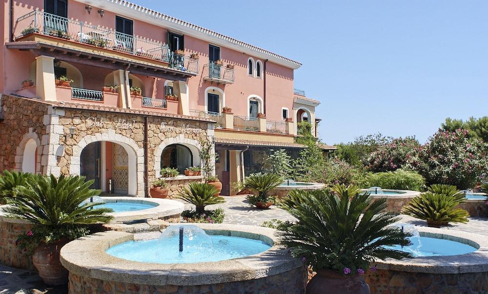 Club Hotel Torre Moresca 1