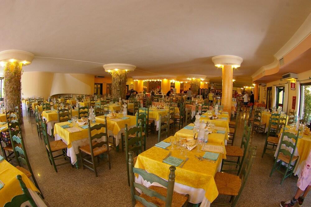 Club Hotel Torre Moresca 2