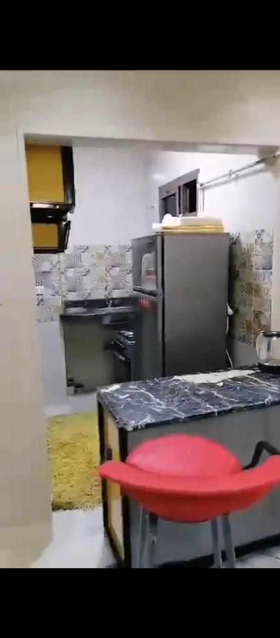 استوديو مفروش جديد مكيف فى الدقى (Adults Only) 2