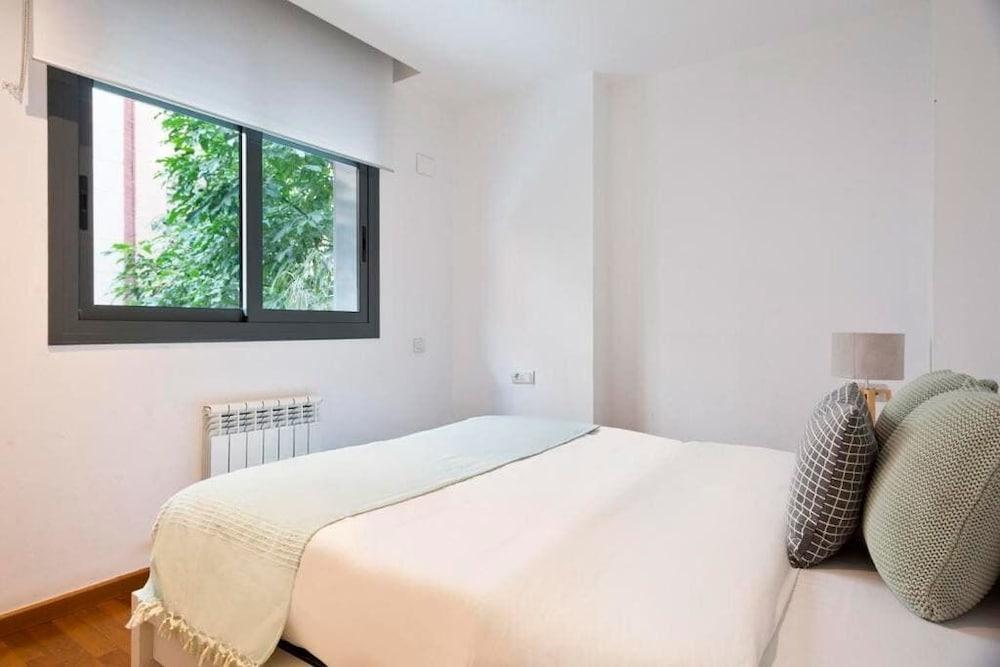 Les Corts Apartments by Olala Homes 1