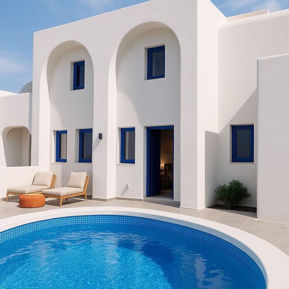 Santonight Luxury Villas 1