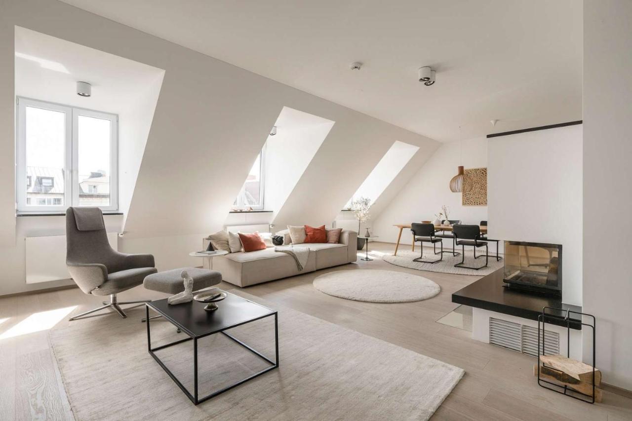 Hemingway Heaven - City Center 1