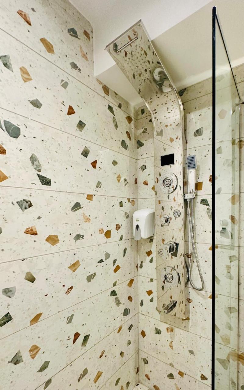 Golden Era Stylish Studio I903 Tenton Zamalek 1