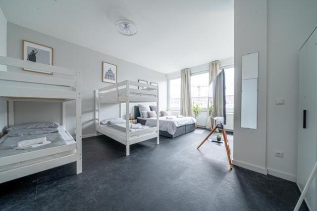 3 Modern City Studio for 6 Bogenhausen Near Messe Munich