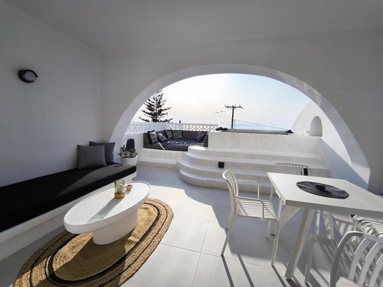 Exo Santorini Sea View Private Pool Villa And Suites 2
