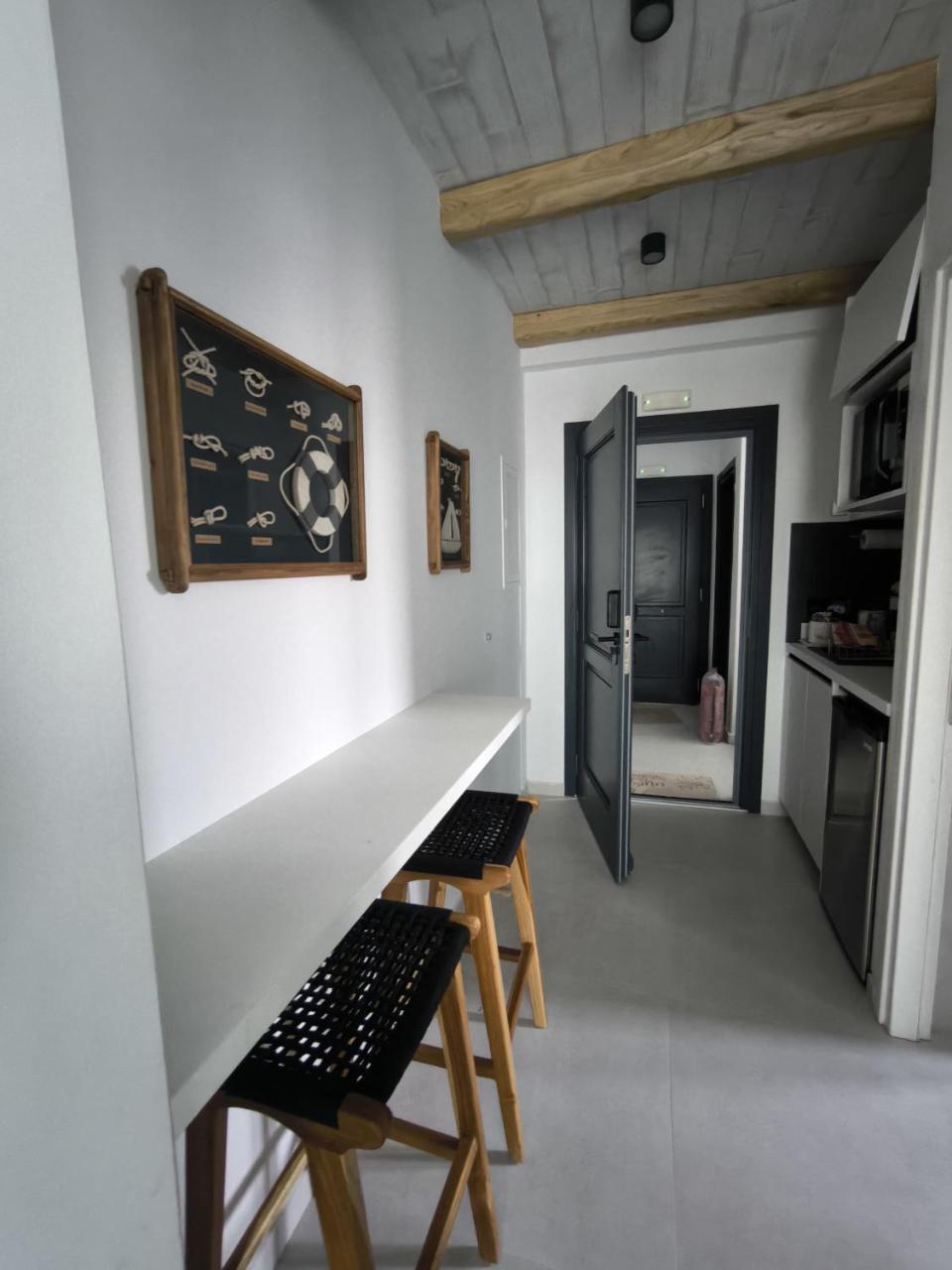 Exo Santorini Sea View Private Pool Villa And Suites 1