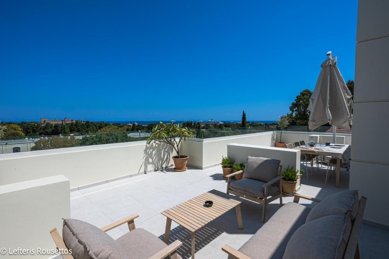 Rodos Suites on the Park