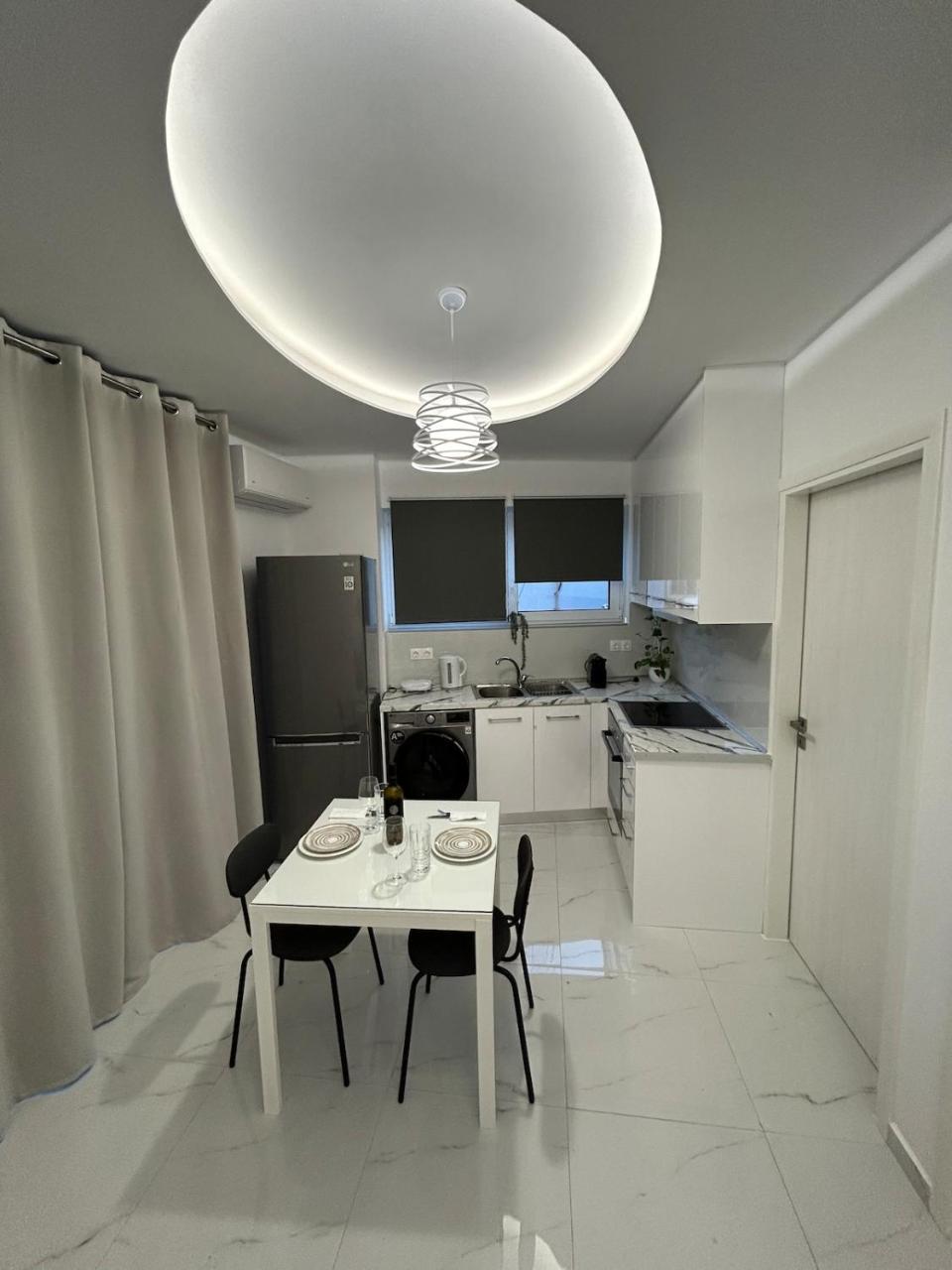 Clementine Stay Rhodes 2