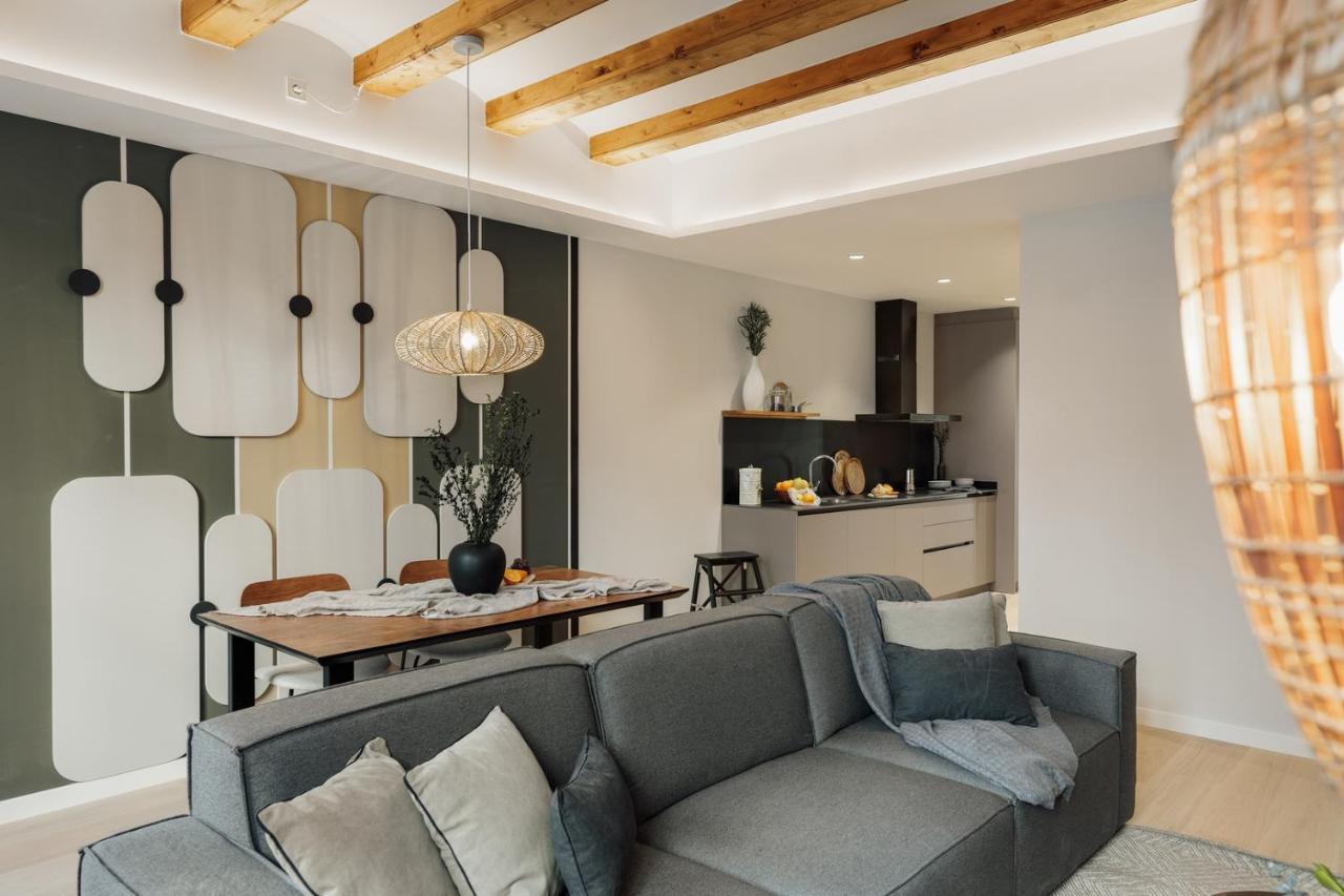 Deisis - 2 Bedrooms And Balcony in Sant Pere 2