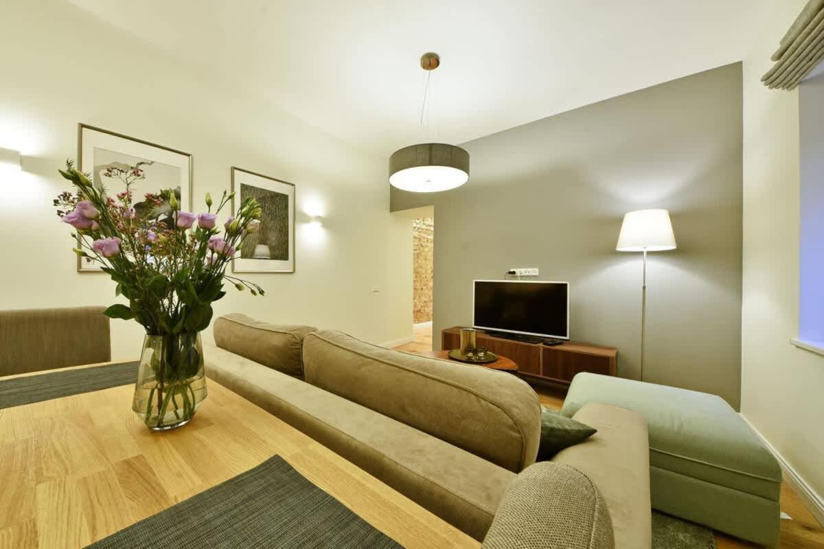 Domillion 3bdr 2baths President Palace Park L419a 2