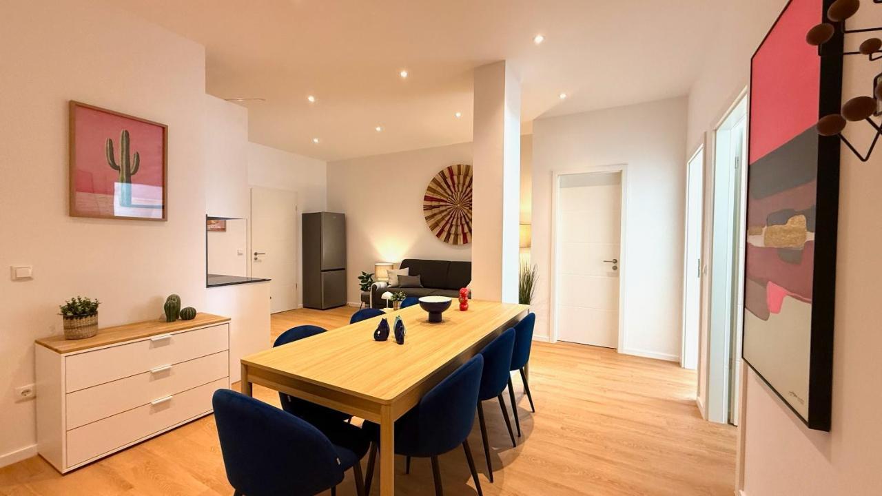Beckhomes Munich, 210 Qm, 20 Guests, 7 Br, 3 Stylish Central Separable Apartments Or One Large Unit 1