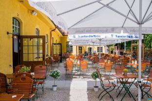 Augustiner Gutshof Menterschwaige 2