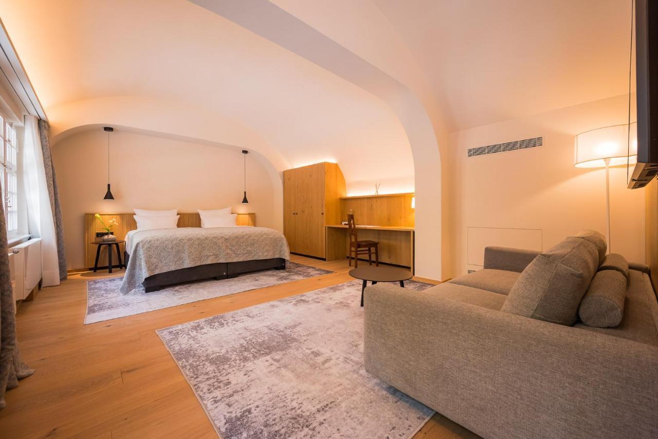 Gutshotel Menterschwaige 2