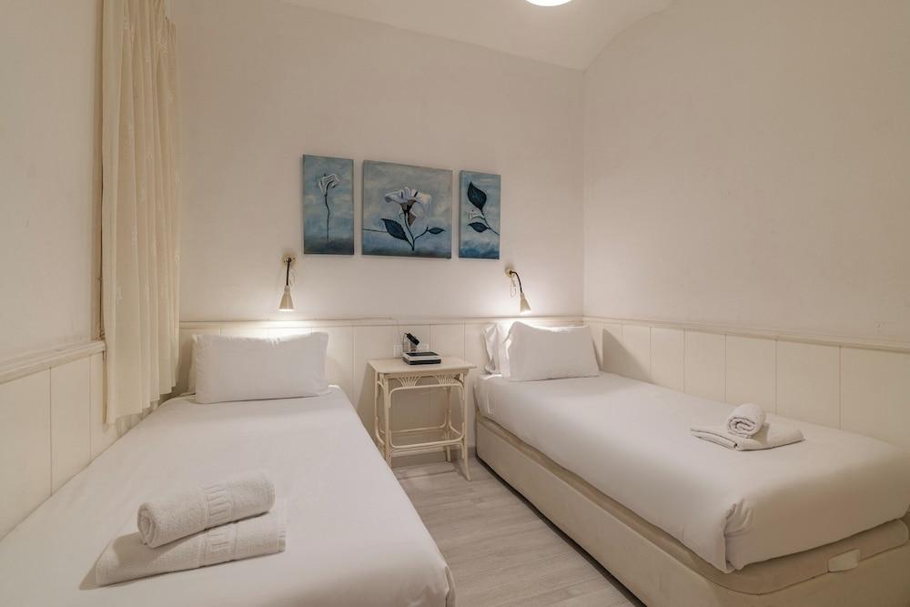 Stay U-Nique Apartments Gaudi II 2