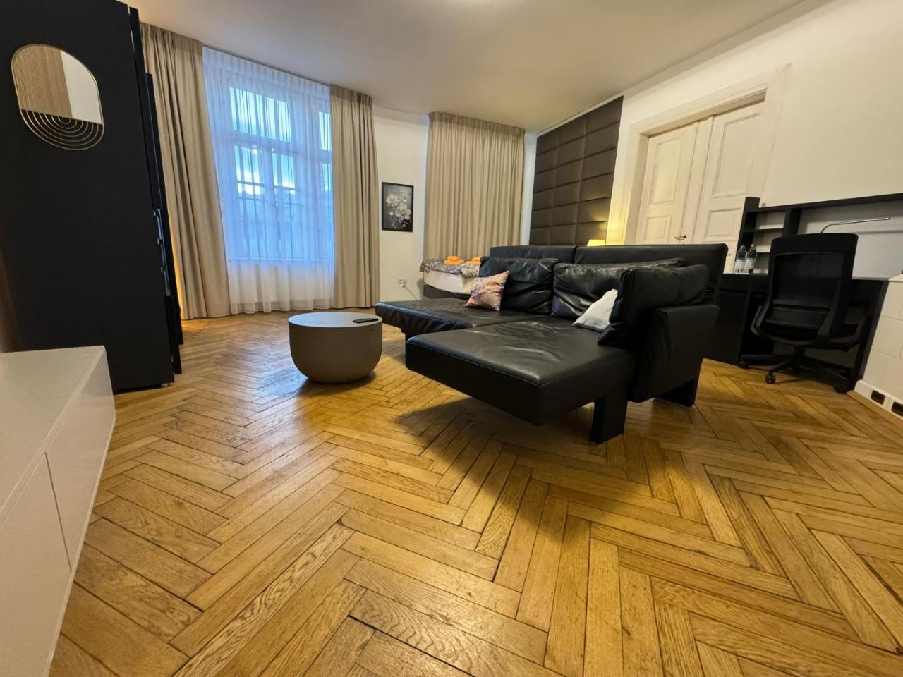 Isartor Rooms (Adults Only) 2