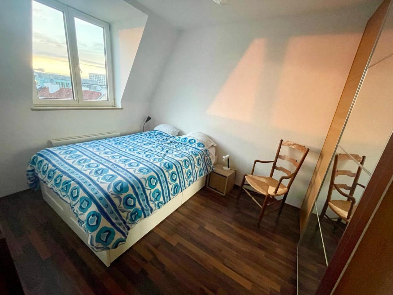 Quiet Room in Big Shared-Flat 500m From Oktoberfest 1