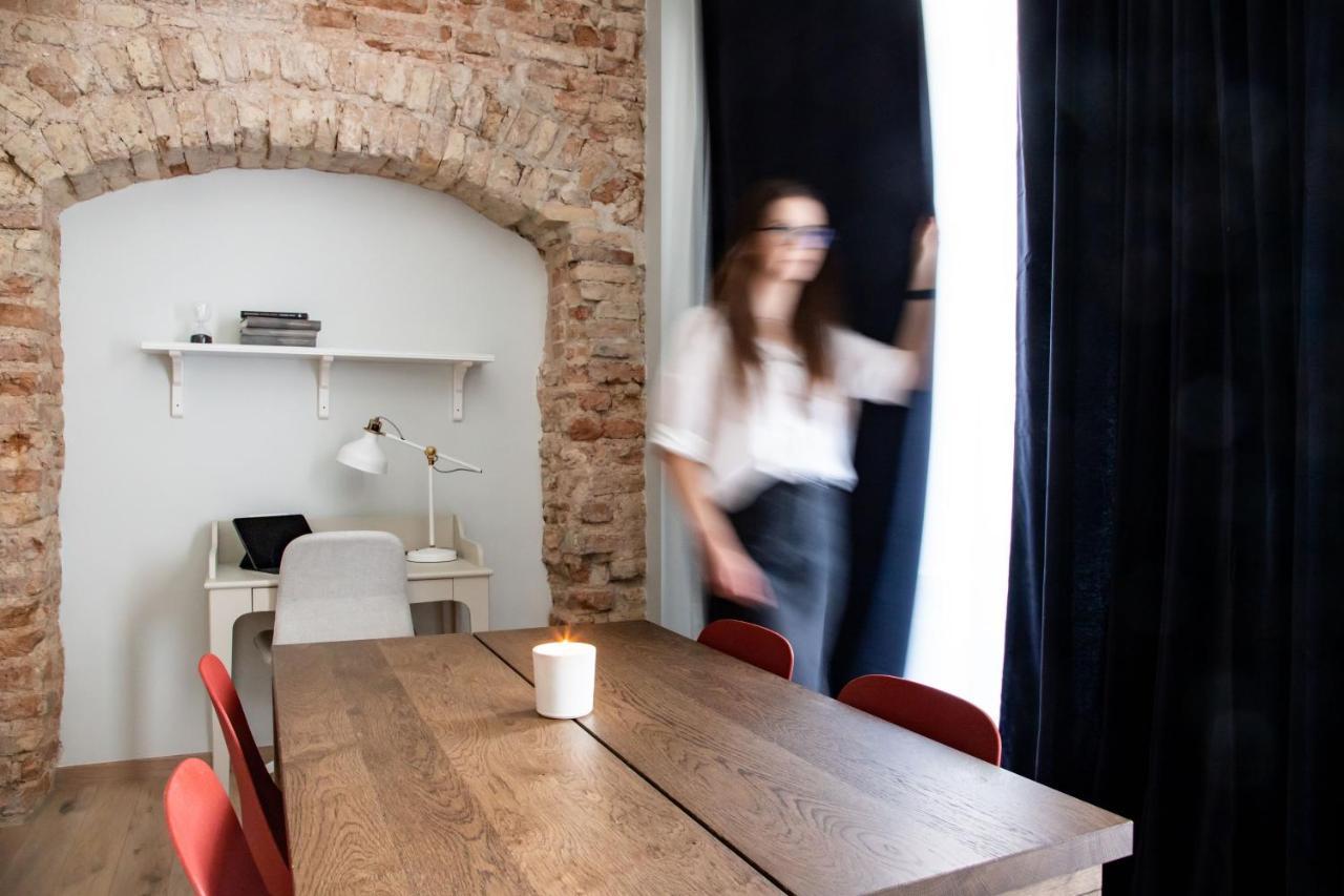 Castle Street Modern Apartments I Cohost 1