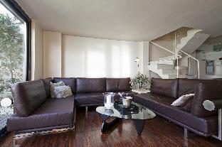 Private Pool Garden Apartments 2