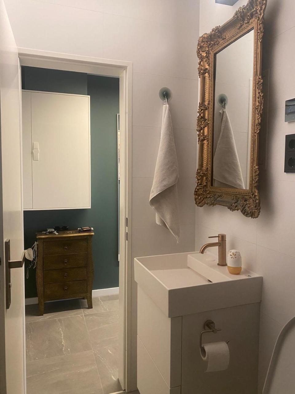 Luxurious Apartment with Amazing View (Adults Only) 1