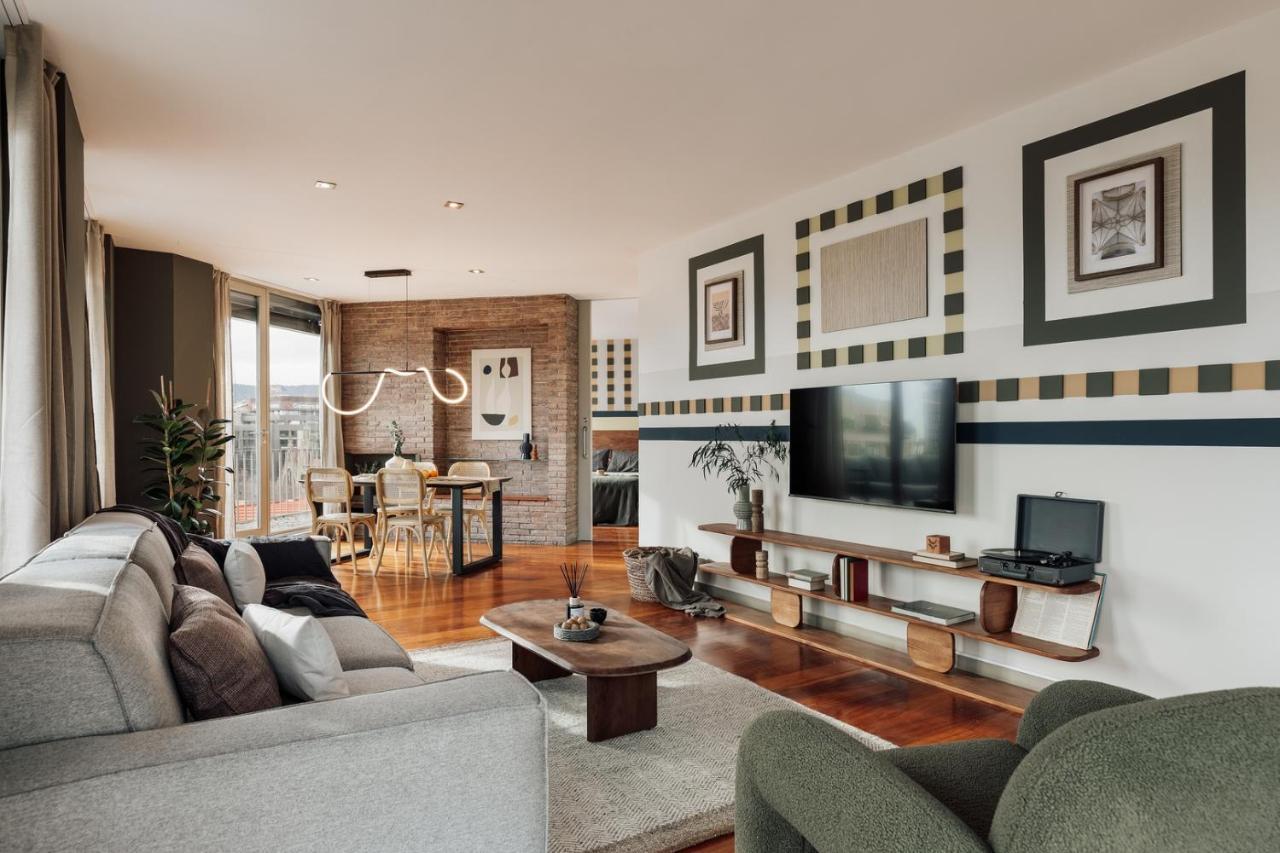 Misir - 2 Bedrooms And Terrace in Eixample Dreta 1