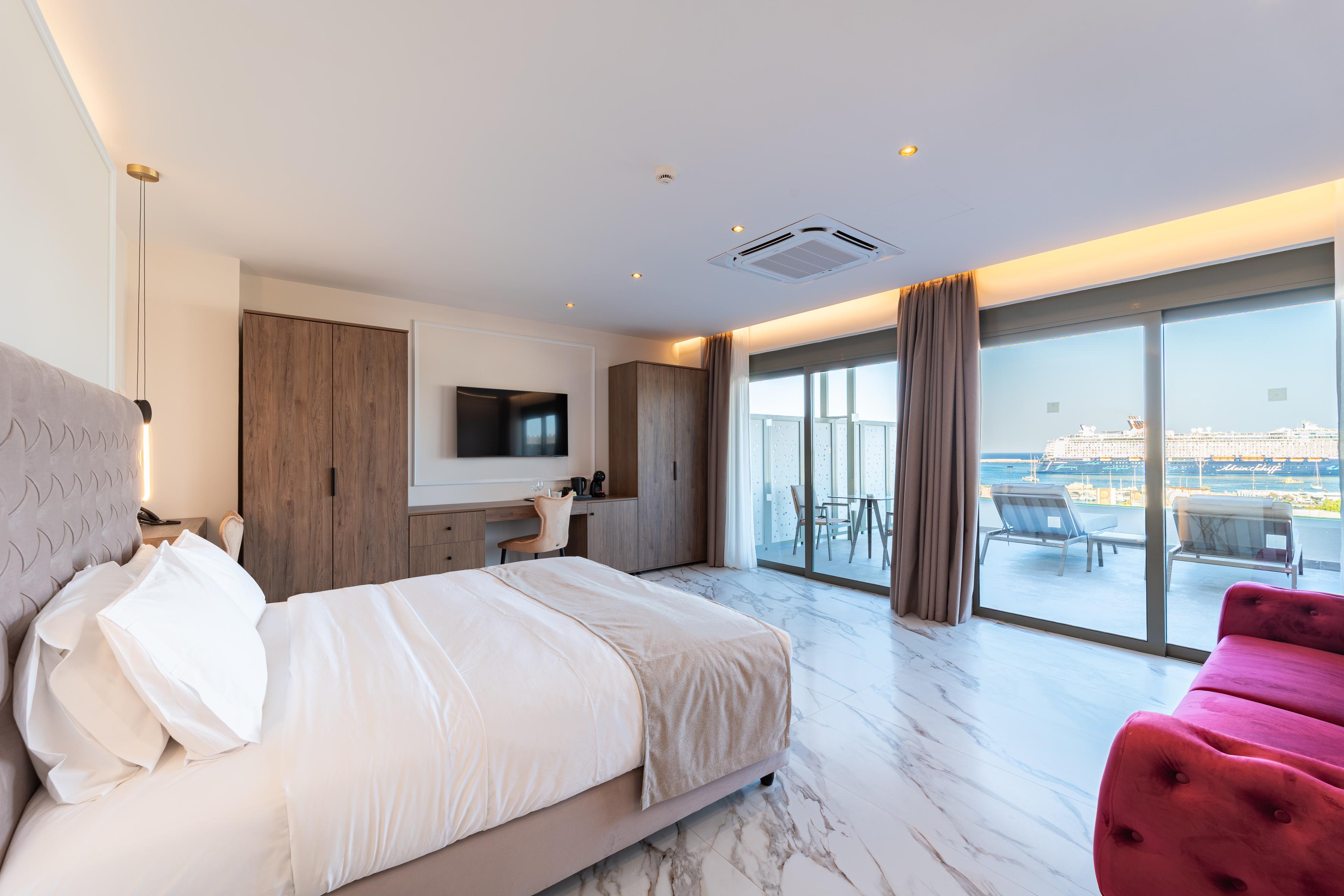 Philia Center Suites