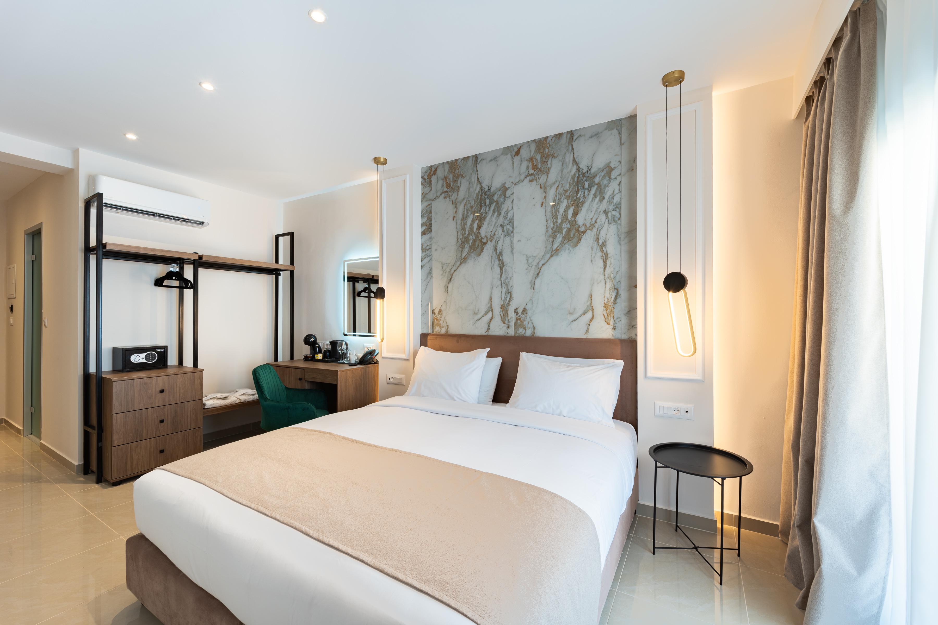 Philia Center Suites 1