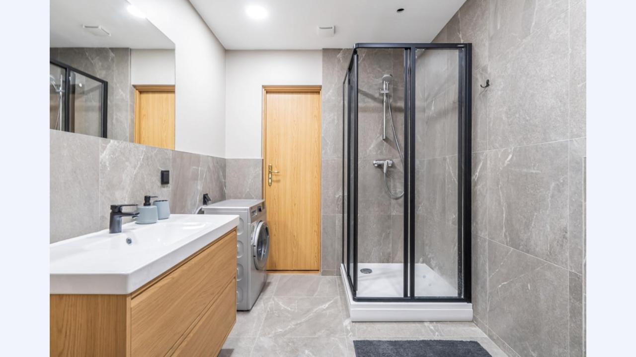 Sv1 Amber Oldtown Self Check-In by Quarterstays 2