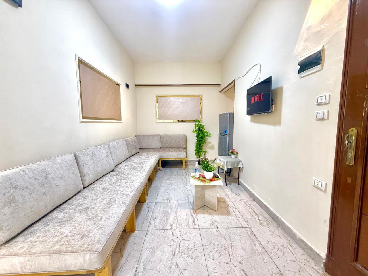 Joy Hotel & Apartments