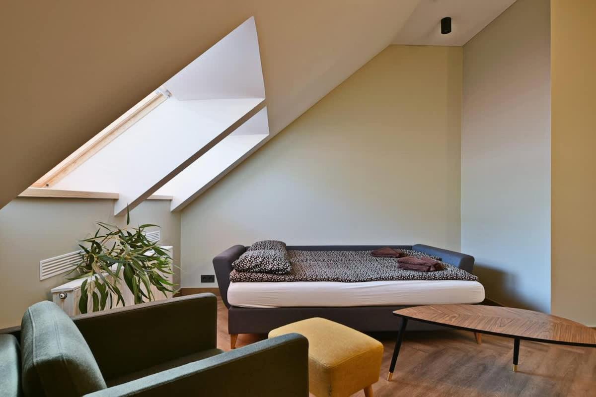 Domillion 1bdr New Old Town Apt U2305 1