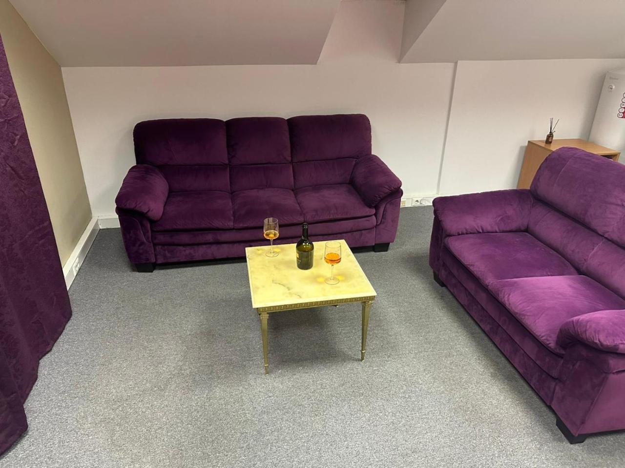 B&M Studio Self-Check in 1